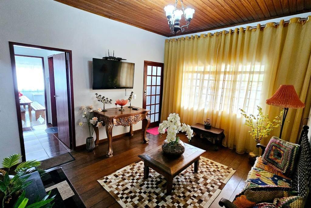Вілла Casa Dos Coelhos, 750M Do Centro, Ate 12 Pessoas Тірадентіс Екстер'єр фото